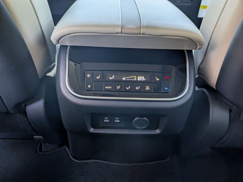 New 2026 Nissan Armada Platinum Reserve w/ Convenience Package AWD/4WD image 11