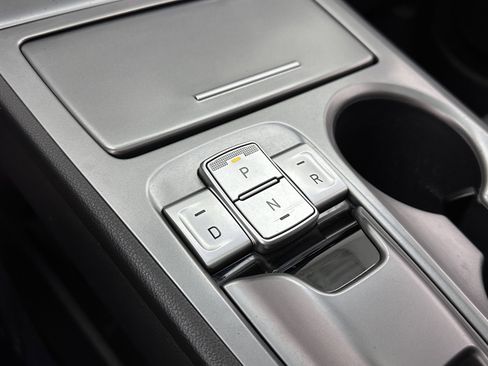 Used 2021 Hyundai Kona Limited w/ Cargo Package image 17