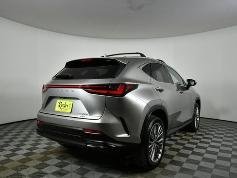Used 2022 Lexus NX 350h 350h Premium image 11