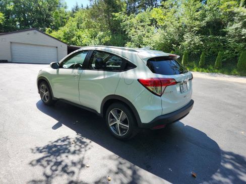 Used 2021 Honda HR-V EX-L image 6