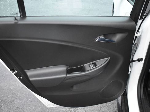 Used 2017 Chevrolet Volt Premier w/ Driver Confidence II Package image 25