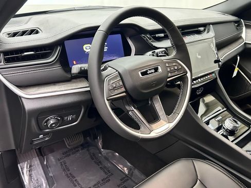 New 2026 Jeep Grand Cherokee L Limited AWD/4WD image 11