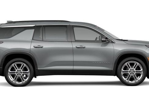 New 2026 Chevrolet Traverse LT FWD image 5