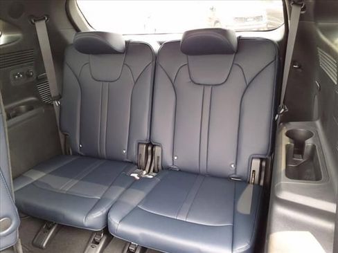 Used 2023 Kia Sorento SX Prestige image 12