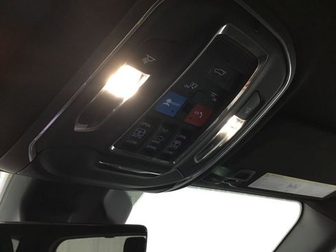 Used 2024 Jeep Grand Cherokee L Limited w/ Luxury Tech Group II image 24