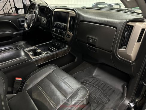 Used 2015 GMC Sierra 2500 Denali w/ Duramax Plus Package image 38