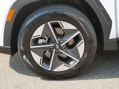 Used 2025 Hyundai Tucson SEL AWD/4WD image 15