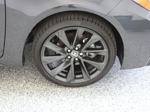 Used 2024 Toyota Corolla SE FWD image 5