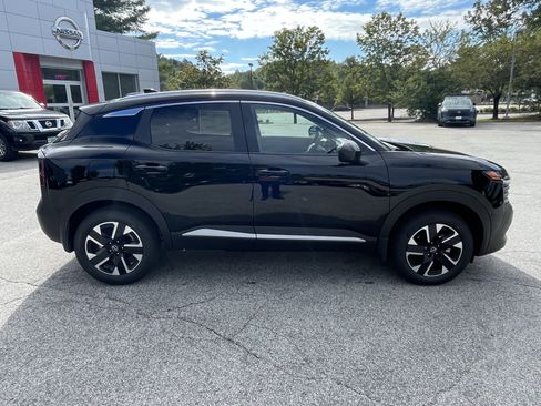 New 2026 Nissan Kicks SV w/ SV Premium Package AWD/4WD image 8