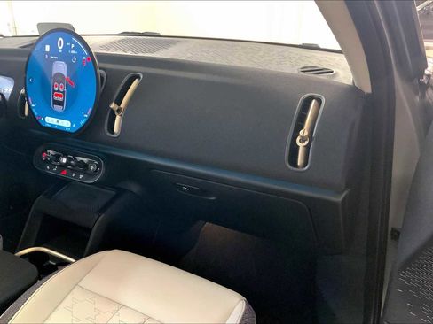 Certified 2025 MINI Cooper Countryman S image 18