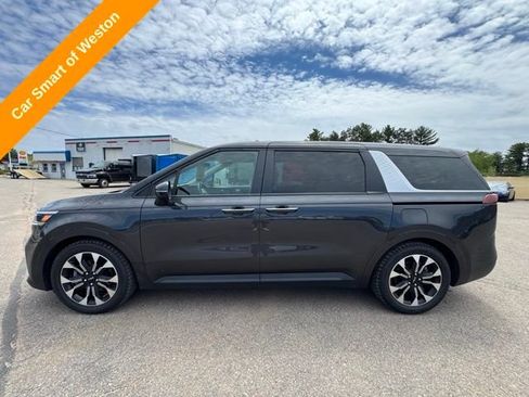 Used 2022 Kia Carnival EX FWD image 4