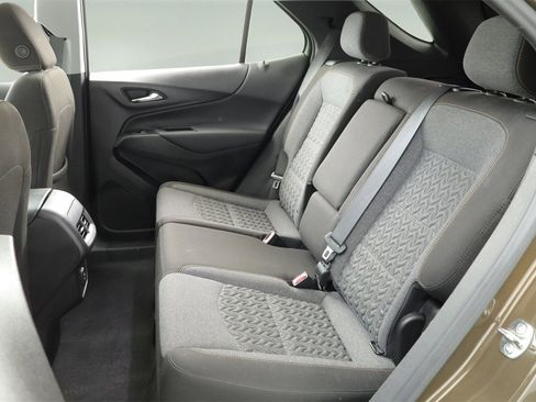 Used 2024 Chevrolet Equinox LT image 17