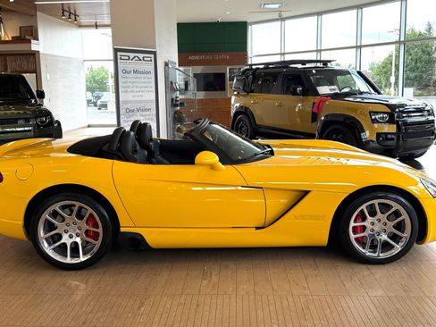 Used 2005 Dodge Viper SRT-10 RWD image 12