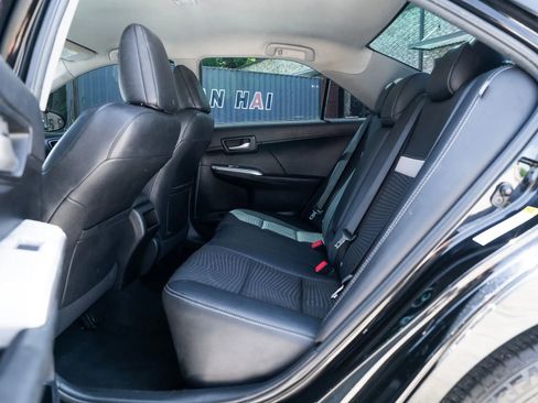 Used 2014 Toyota Camry SE FWD image 23
