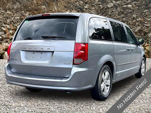 Used 2013 Dodge Grand Caravan SE FWD image 2
