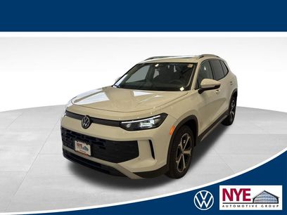 New 2025 Volkswagen Tiguan SE