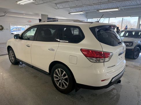 Used 2015 Nissan Pathfinder SL image 6