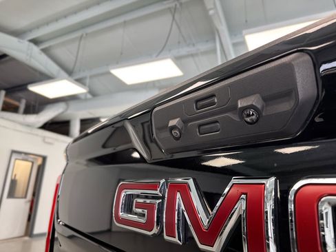 Used 2021 GMC Sierra 2500 Denali w/ Denali Black Diamond Edition image 36