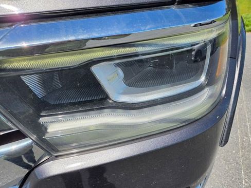 Used 2019 RAM 1500 Laramie AWD/4WD image 22