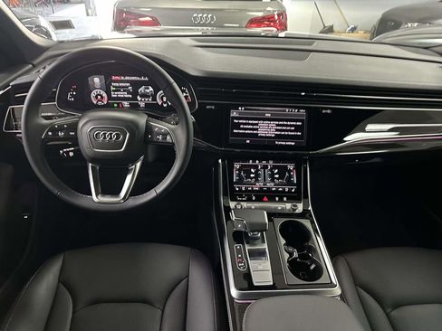 Used 2025 Audi Q8 Premium Plus w/ Premium Plus Package image 15