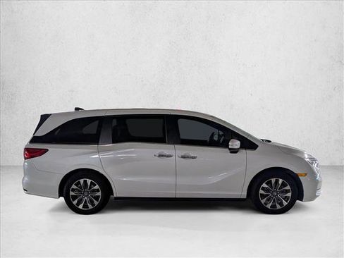 Used 2024 Honda Odyssey EX-L image 4