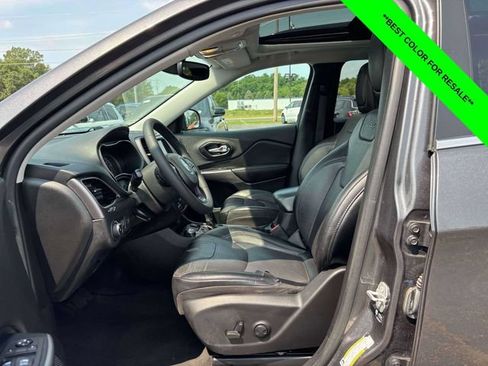 Used 2022 Jeep Cherokee Limited AWD/4WD image 3