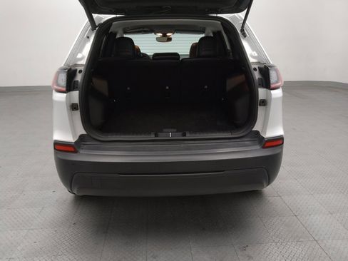 Used 2023 Jeep Cherokee Altitude Lux image 29