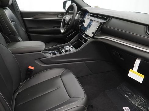 New 2026 Jeep Grand Cherokee Limited w/ Limited Altitude Package image 33