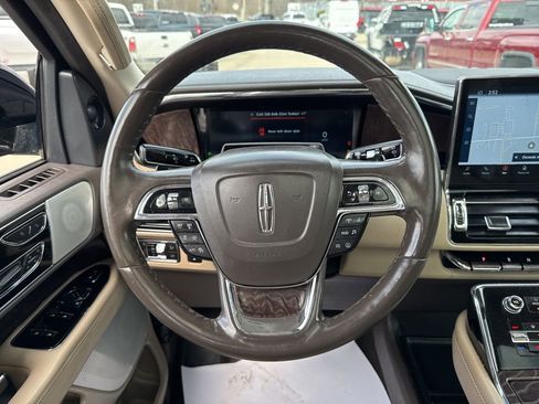 Used 2022 Lincoln Navigator L Reserve image 36