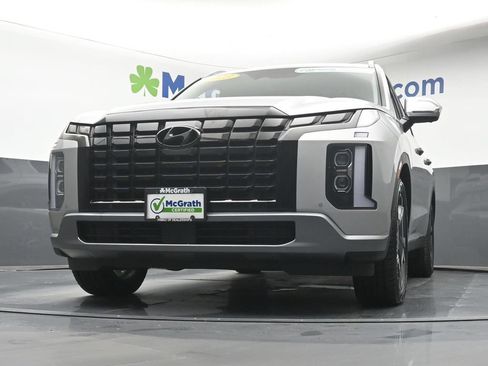 Used 2023 Hyundai Palisade Limited w/ Cargo Package AWD/4WD image 7