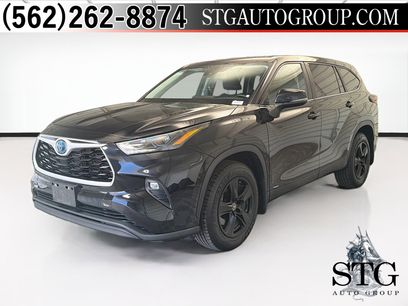 Used 2023 Toyota Highlander LE