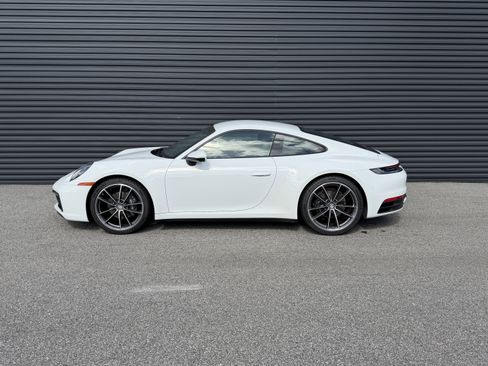 Certified 2022 Porsche 911 Carrera RWD image 2