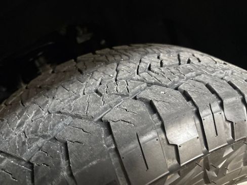 Used 2020 Chevrolet Colorado W/T w/ Custom Special Edition image 30