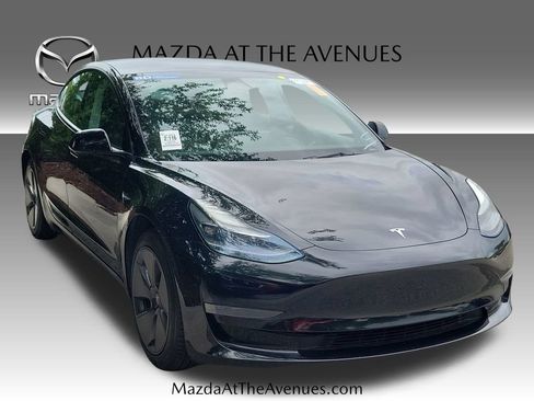 Used 2023 Tesla Model 3 Standard Range RWD image 9