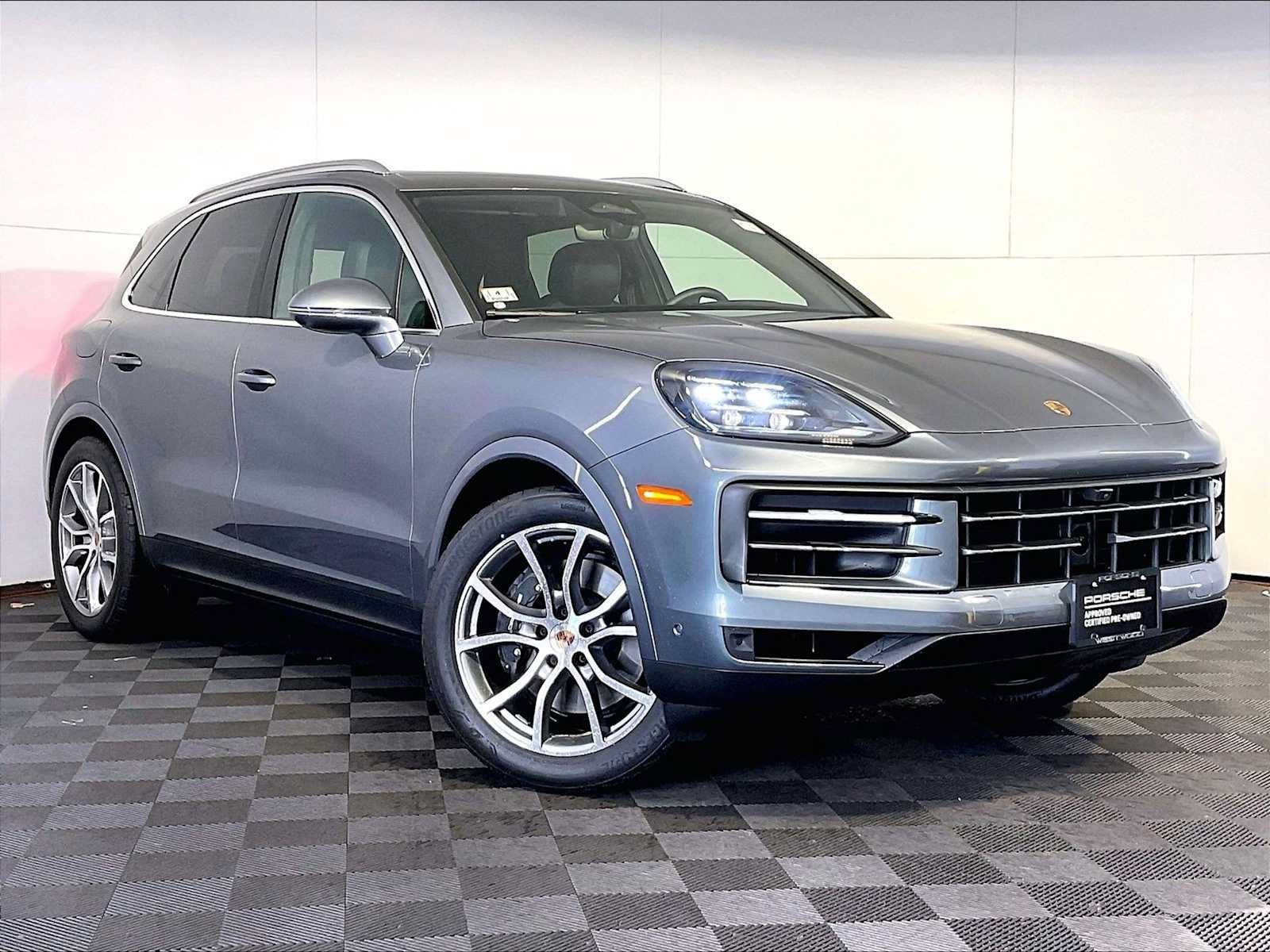Certified 2026 Porsche Cayenne AWD/4WD image 9