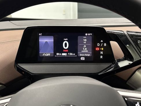 Used 2023 Volkswagen ID.4 Pro image 16