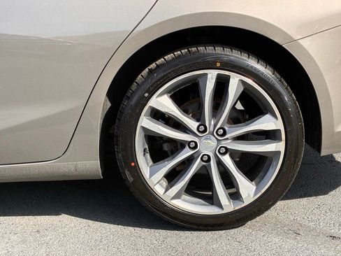 Used 2020 Chevrolet Malibu LT FWD image 49
