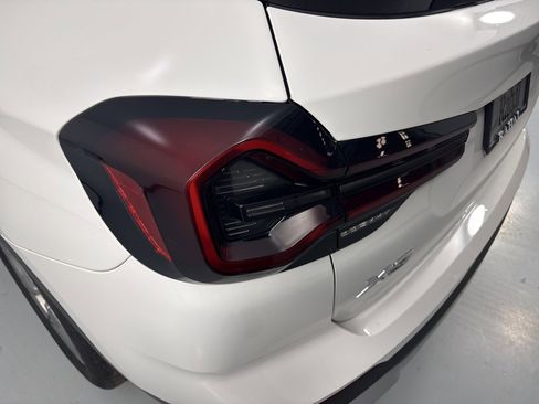 Certified 2023 BMW X3 xDrive30i w/ Premium Package image 4