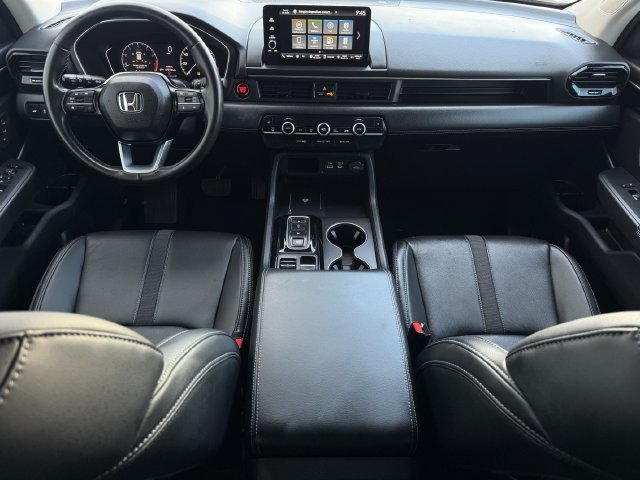 Used 2025 Honda Pilot EX-L image 8