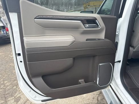 Used 2024 GMC Sierra 1500 SLT w/ SLT Premium Plus Package image 21