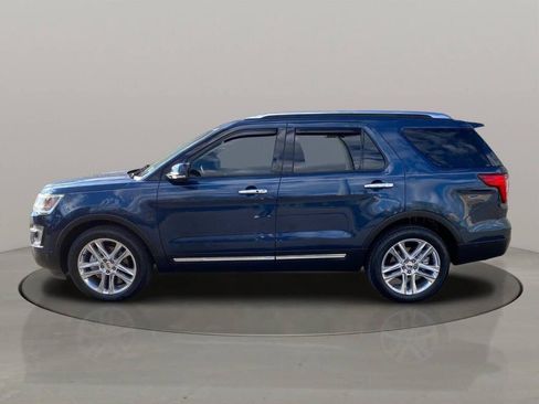 Used 2017 Ford Explorer Limited w/ Equipment Group 301A image 3