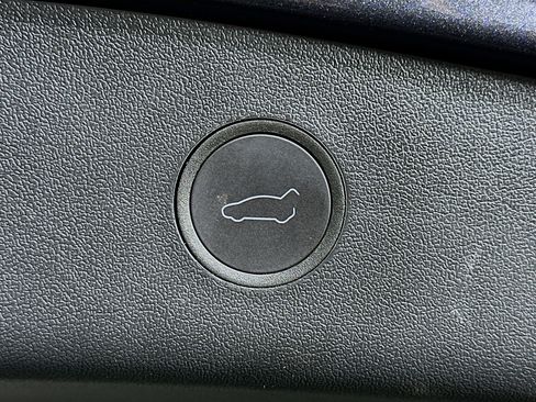 Used 2023 Tesla Model 3 Standard Range RWD image 28