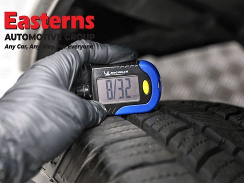 Used 2024 RAM 1500 Classic SLT AWD/4WD image 24