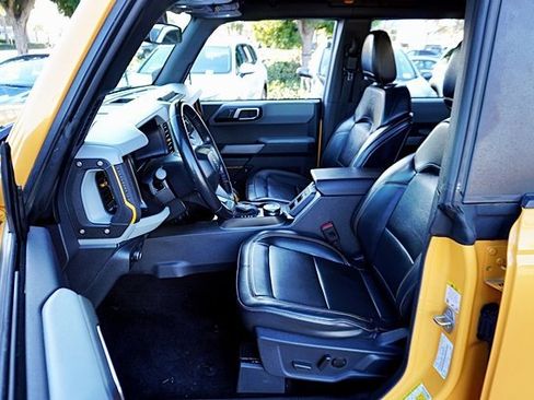 Used 2021 Ford Bronco Badlands image 15