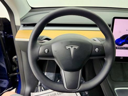 Used 2022 Tesla Model Y Long Range AWD/4WD image 14