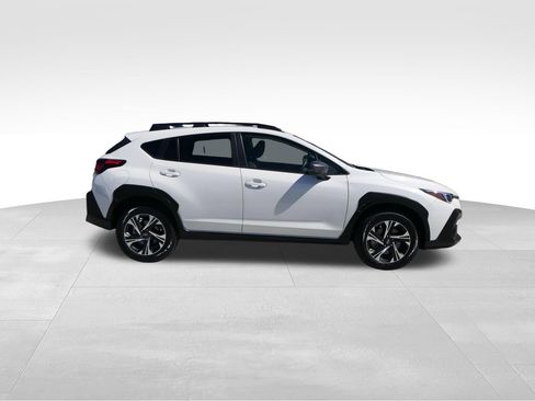 Used 2024 Subaru Crosstrek 2.0i Premium w/ Crosstrek Mirror Package image 2