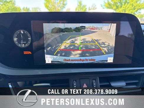 Used 2024 Lexus ES 350 w/ Accessory Package (Z2) FWD image 17