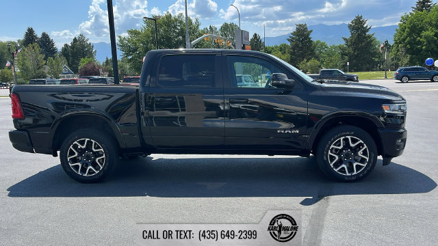 Used 2025 RAM 1500 Laramie w/ Sport Appearance Package AWD/4WD image 4