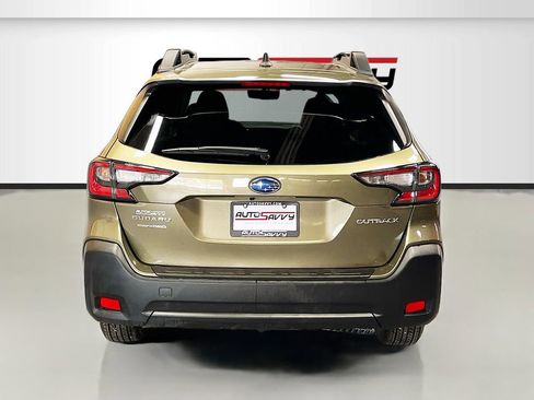 Used 2025 Subaru Outback Premium w/ Popular Package #1A AWD/4WD image 6