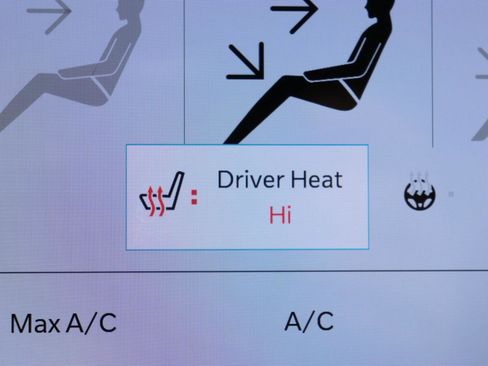 Used 2023 Chrysler Pacifica Touring-L image 40